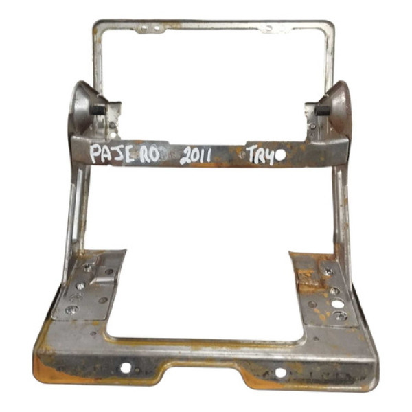 Suporte Fixação Da Multimídia Mitsubishi Pajero Tr4 2011  - Prateado