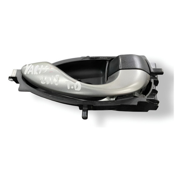 Maçaneta Interna Porta Traseira Direita Toyota Yaris 2019 - Prateado - Traseira