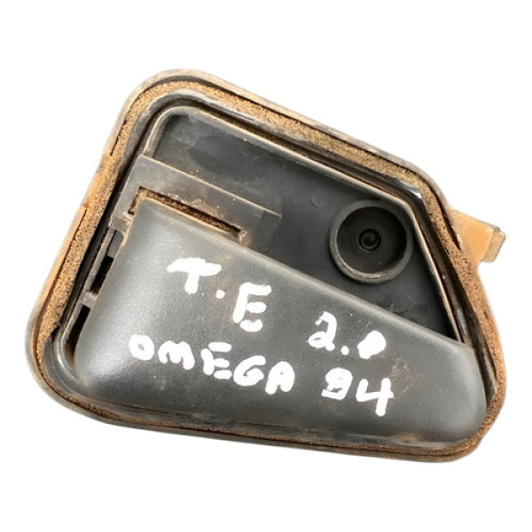 Maçaneta Interna Traseiro Esquerdo Gm Omega 93/1998 90246187 Traseira