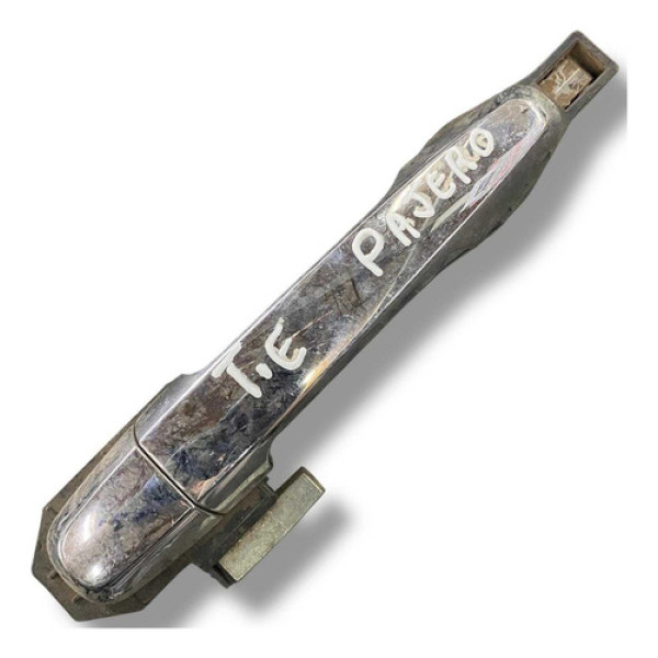 Maçaneta Externa Traseira Esquerda Mitsubishi Pajero 2015 Prateado Traseira