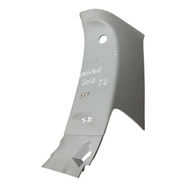 Acabamento Coluna Tras Dir Renault Megane 11/12 8200597251d