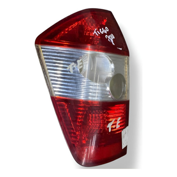 Lanterna Traseira Esquerda  Chery Tiggo 2 2010 T113773010 Esquerdo/motorista Vermelho