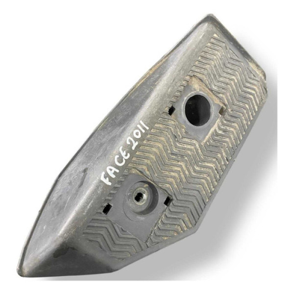 Apoio Descanso De Pe Chery Face 1.3 2011 A 2014 128206010 Prateado