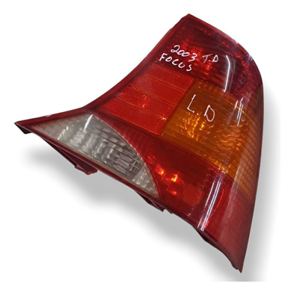 Lanterna Traseira Direita Ford  Focus 1.8  2003 2004 2005 Direito/passageiro Verde-escuro