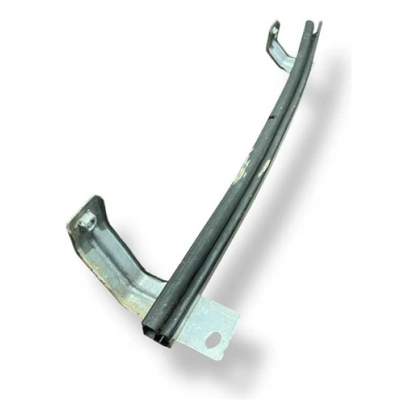 Canaleta Guia Vidro Dianteiro Esquerdo Nissan Versa 1.6 2019 Prateado