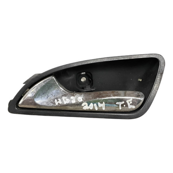 Maçaneta Interna Dianteira Esquerda Hyundai Hb20 82611hb000 Traseira