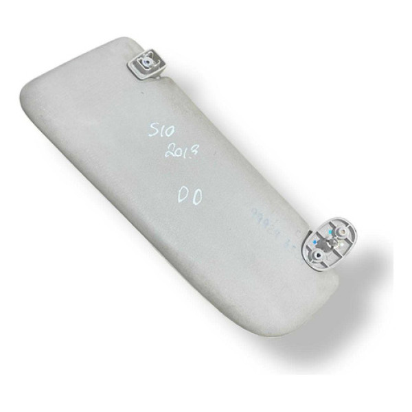 Quebra Sol Lado Direito Chevrolet S10 2013 2014 2015 Detalhe