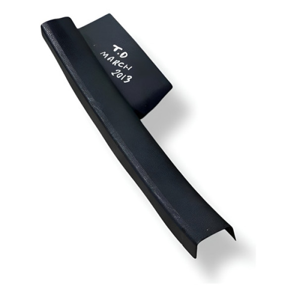 Soleira Porta Traseira Direita 1.6  2013/2014 769b61hl0a Preto