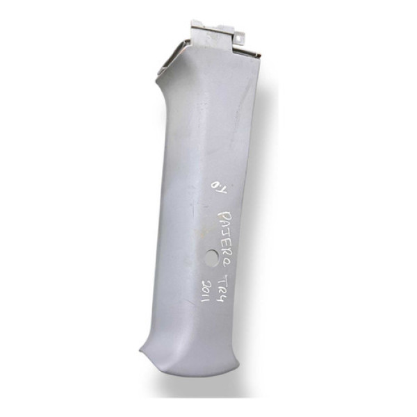 Moldura Coluna Traseira Direita Pajero Tr4 2011 Mr346036 