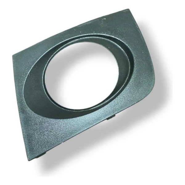 Moldura Farol Milha Direito Chevrolet Agile 2013 94742046 Prateado Direito