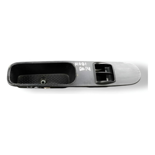 Moldura Botão Vidro Diant Esquerdo Fiat Mobi 2024 100262350