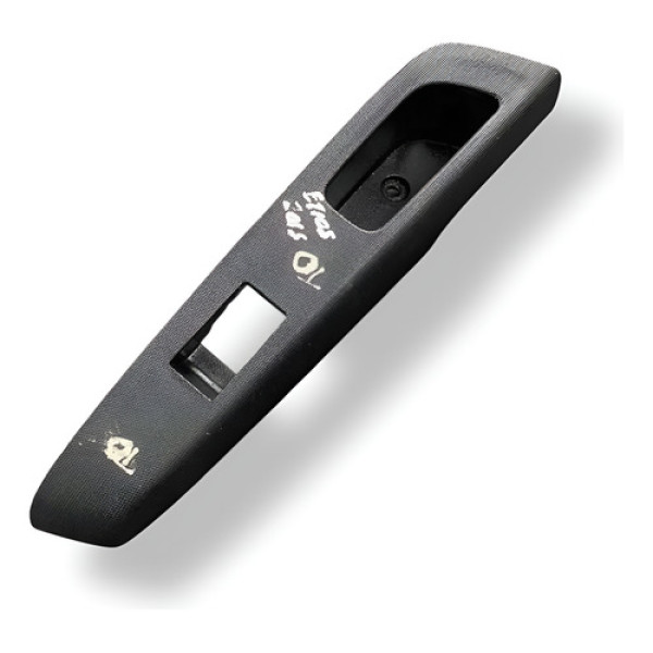 Moldura Botao Traseiro Direito Toyota Etios 2015 742710d080