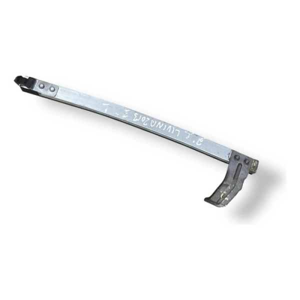 Guia Canaleta Vidro Traseiro Esquerdo Nissan Livina 2009 - Preto