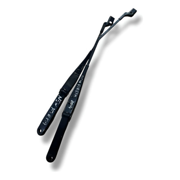 Par Braço Limpador Parabrisa - New Fiesta 2014 / 8a6117526 - Direito