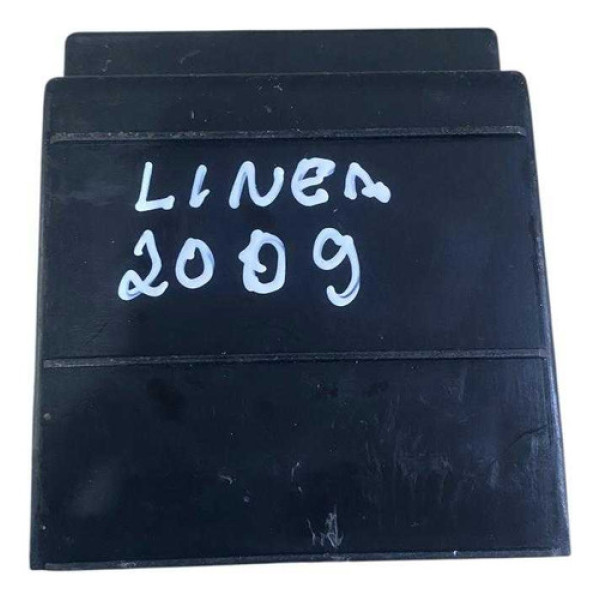 Acabamento Caixa Fusíveis Fiat  Linea 1.9  2009 51801020 