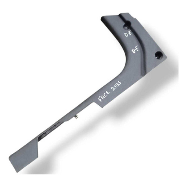 Acabamento Soleira Dianteiro Esquerdo Face 2011 S125402150 Prateado