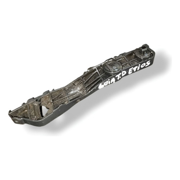 Guia Parachoque Traseira Direita Toyota Etios 525750d110