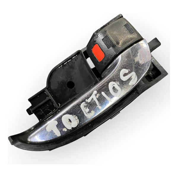 Maçaneta Interna Traseira Direita Toyota Etios 2014 2015 Prateado Traseira