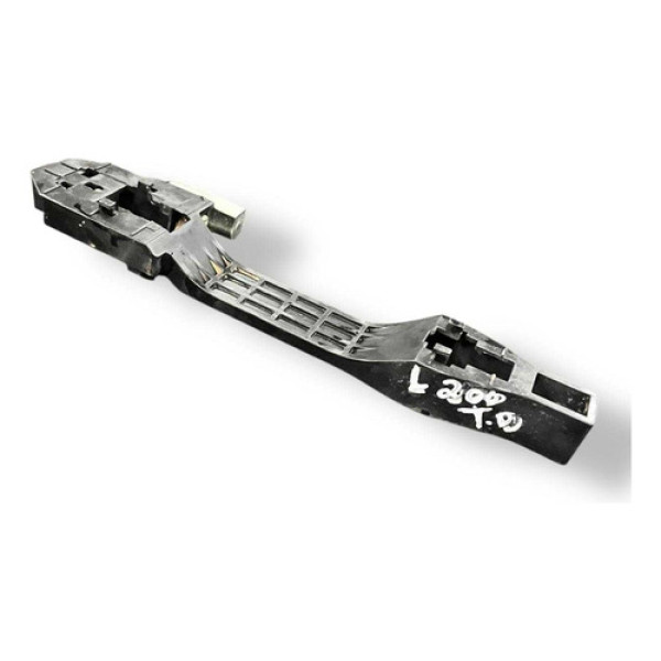 Suporte Maçaneta Traseira Direita Mitsubishi L200 2010 2011 Prateado Traseira