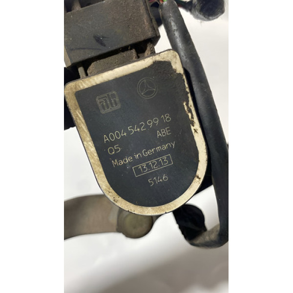 Sensor Nivel Altura Tras Direita Cla200 1.6 2013 A0045429918 Preto