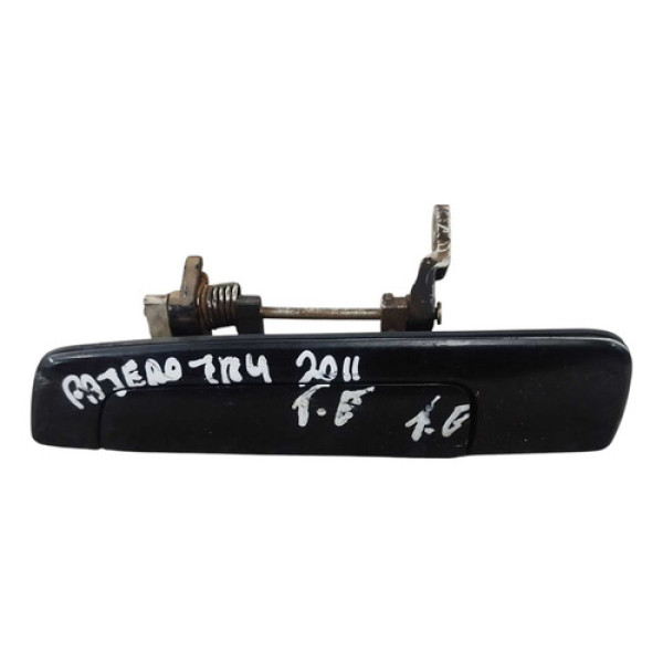 Maçaneta Externa Porta Tras Esquerda Mitsubishi Pajero Tr4  - Preto - Traseira