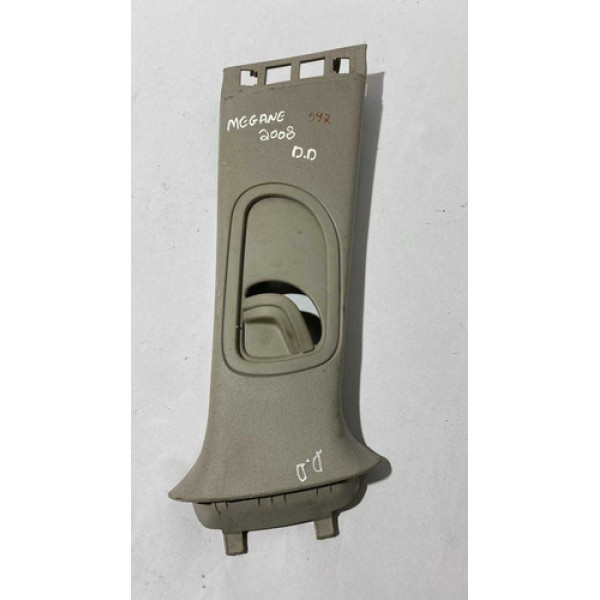 Acabamento Coluna Superior Direita Megane 2008 8200483349