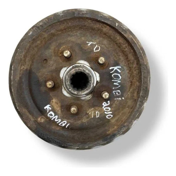 Cubo Roda Traseira Direita  Volkswagen Kombi 2010 2011 2012