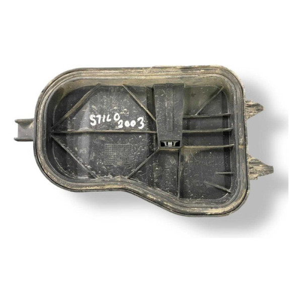 Tampa Farol Lado Direito Fiat Stilo 2003 A 2006 40780749 Vermelho Direito