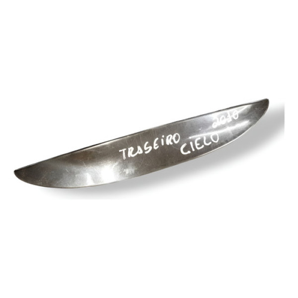 Acabamento Aplique Tampa Traseira Chery Cielo 2010 8210090