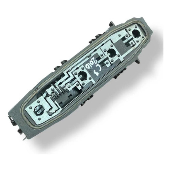 Circuito Lanterna Lado Direito Citroën C3 1.4 2010 2011 2012 Direito/passageiro Vermelho