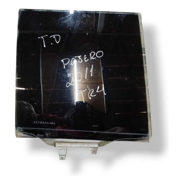 Vidro Porta Traseira Direita Mitsubishi  Pajero Tr4 2.0 2011