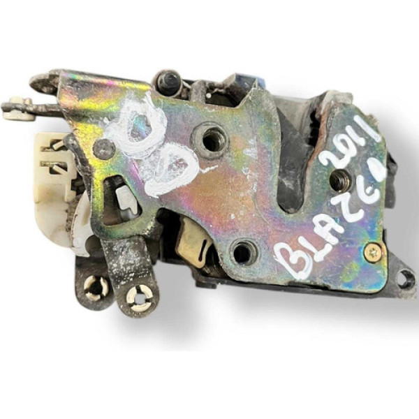 Fechadura Porta Dianteira Direita Chevrolet Blazer 2.4 2010