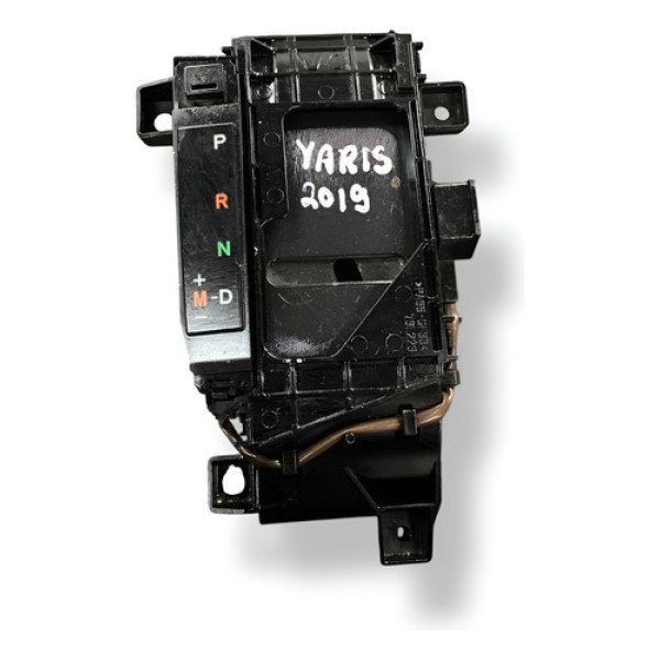 Moldura Alavanaca Cambio Toyota Yaris 2019 A 2022 76l226 - Branco - Lisa