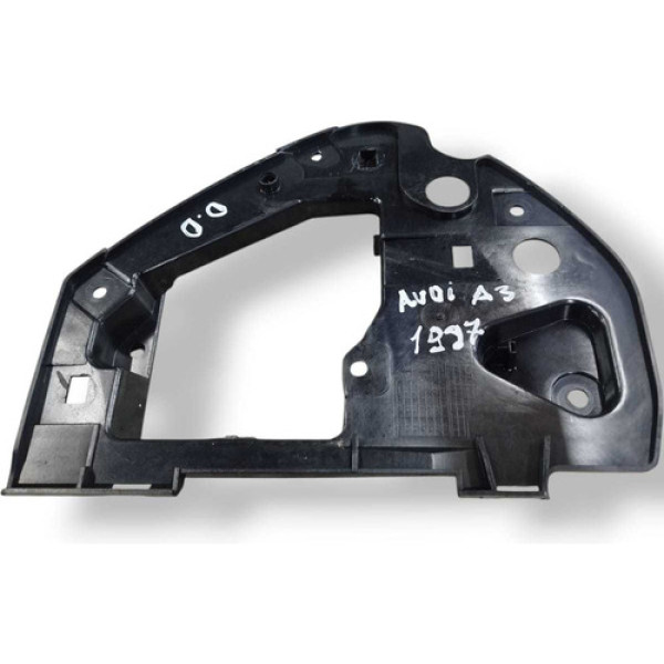 Suporte Caixa De Fusiveis Dianteira Direita A3 8l0858388a