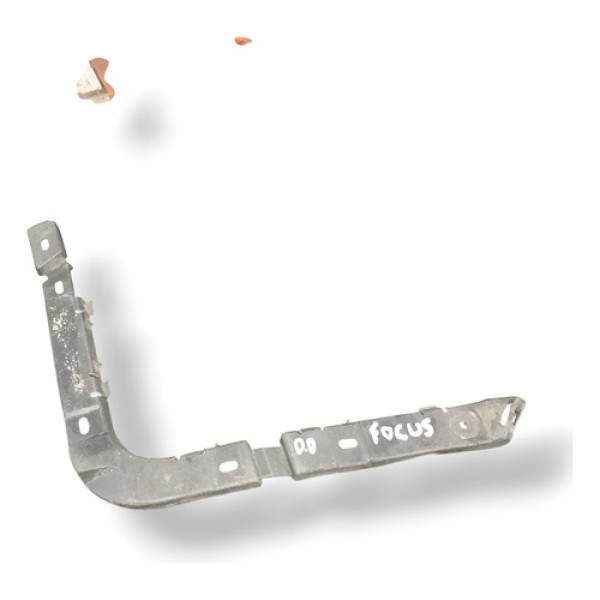 Guia Parachoque Dianteira Direita Ford Focus 7s55f17a882