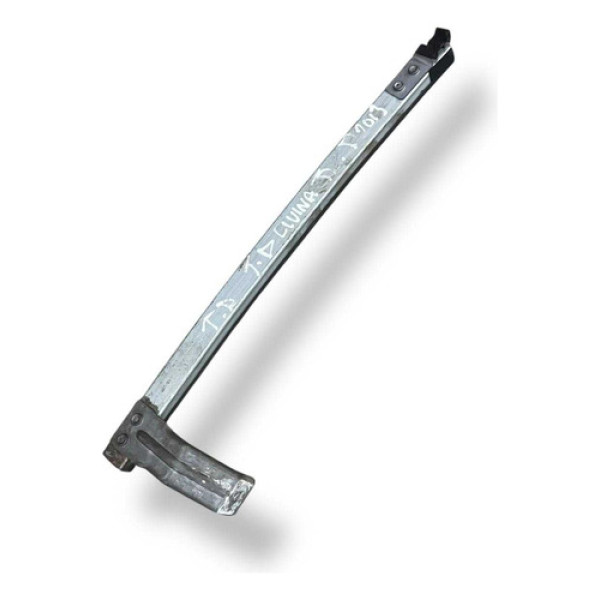 Guia Canaleta Vidro Traseiro Direito Nissan Livina 2009 - Prateado