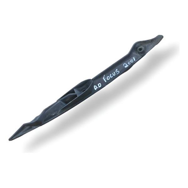 Guia Parachoque Traseiro Direito Ford Focus 2001 98ab17a958