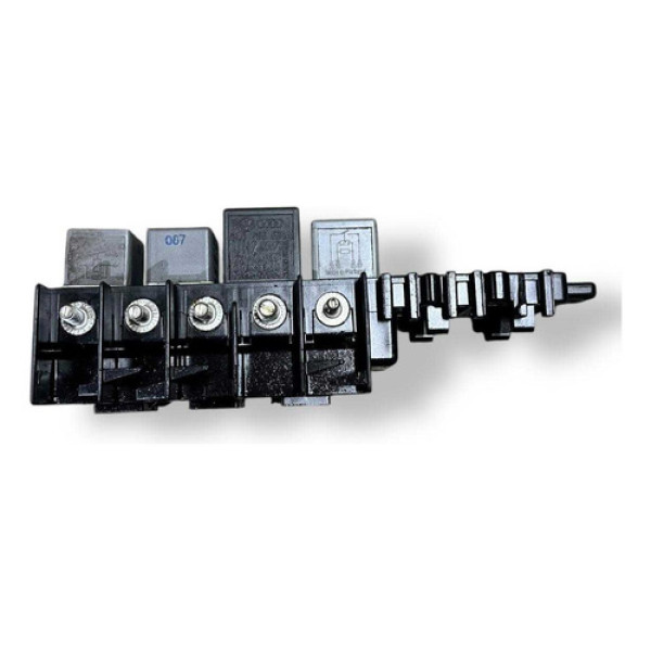 Suporte Caixa Rele Audi A3 1997 1998 1999 2000 8l0941822