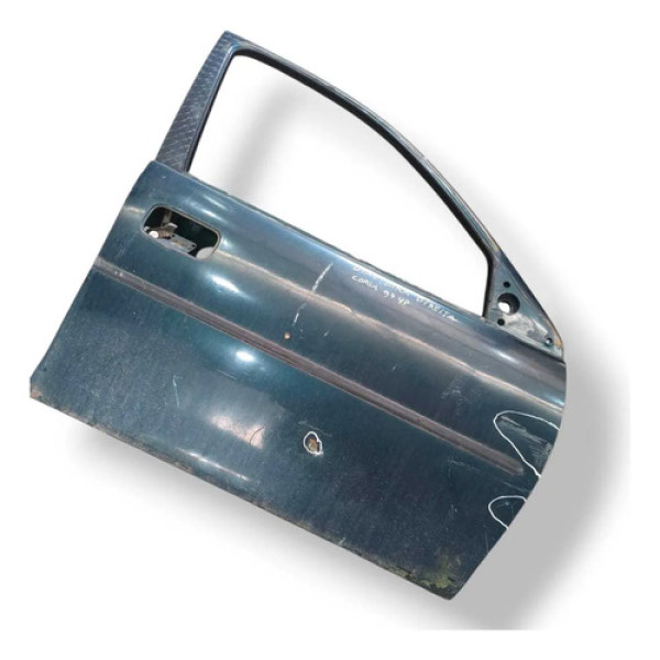 Porta Dianteira Direita Chevrolet Corsa 1997 Detalhe 4portas Dianteira Direita Água