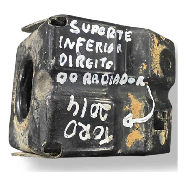 Suporte Inferior Radiador Direito Fiat Toro 2014 2015 2016