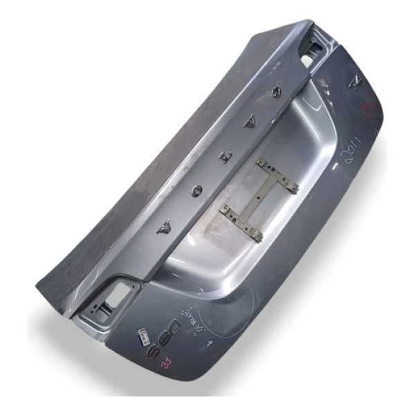 Tampa Traseira Porta Malas Volvo S60 - 2011 2012 Detalhe Prateado
