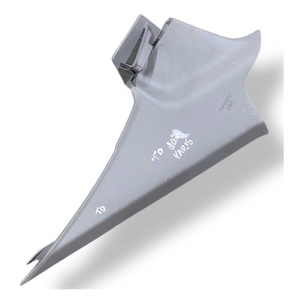 Acabamento Lateral Tras Direita Yaris Sedan 2025 624710da10