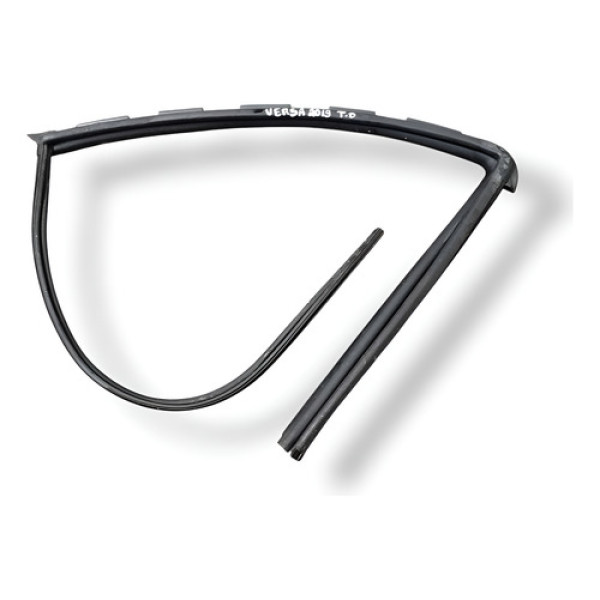 Borracha Canaleta Vidro Traseira Direita Nissan Versa 2019 Preto