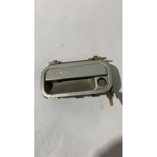 Maçaneta Externa Dianteira Esquerda Gm Corsa 2001 Dianteira