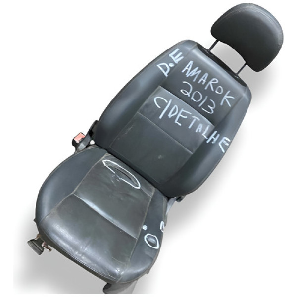 Banco Dianteiro Esquerdo Com Detalhe Volkswagen Amarok 2013 Cinza