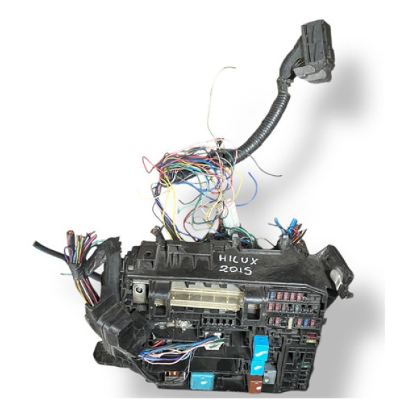 Caixa De Fusíveis Reles Toyota Hilux Sw4 2014 2015 2016 2017