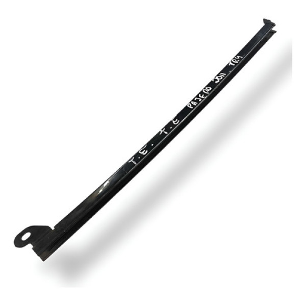 Canaleta Guia Vidro Traseiro Esquerdo Pajero Tr4 2.0 2011 - Preto