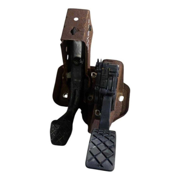 Pedal Freio Acelerador C/suporte Volkswagen Voyage 1.6 09/14