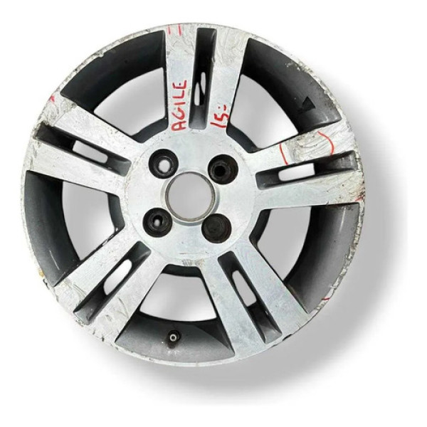 Roda Liga Leve Aro 15  Chevrolet Agile  1.4 2013  Detalhe Prateado
