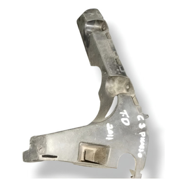 Guia Parachoque Traseiro Esquerdo C3 Picasso 2011 9688275080